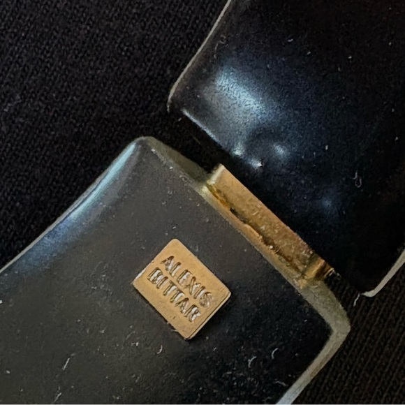 Alexis Bittar Lucite Hinged Cuff Bracelet crystal and brilliant green - Picture 6 of 7